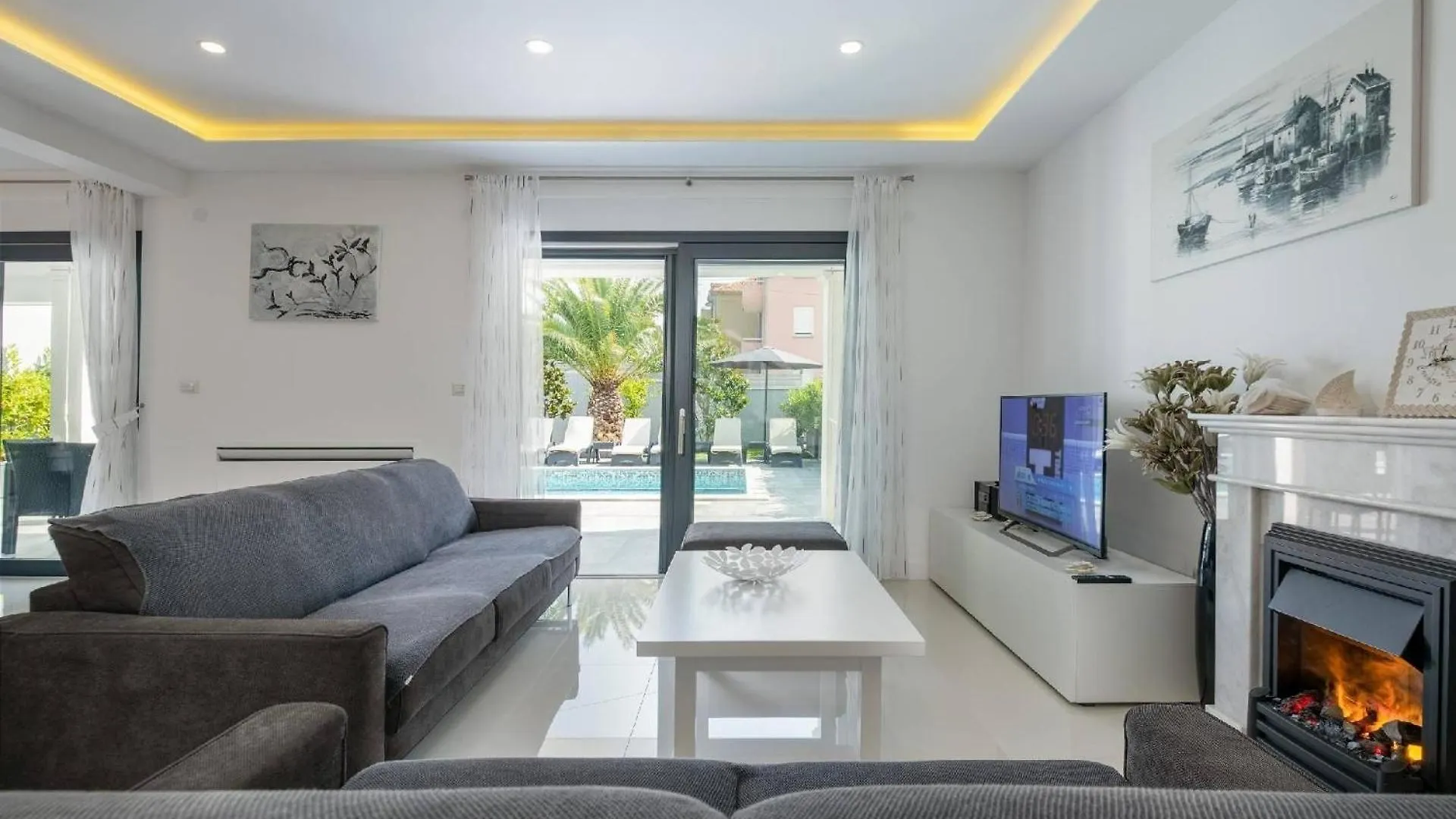Villa Elodie Medulin 0*,  Croatia